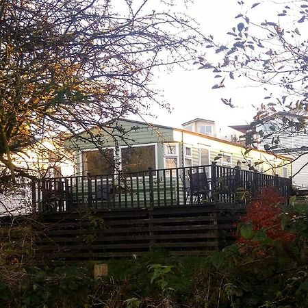 Delightful 3 Bedroom Holiday Home With Balcony Overlooking Fields And A Stream Gisburn Exteriör bild